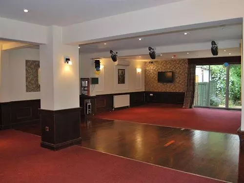 호텔 Olivers Lodge