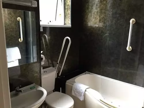 호텔 Olivers Lodge