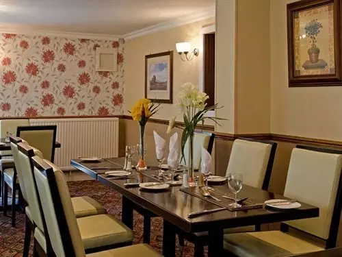 호텔 Olivers Lodge