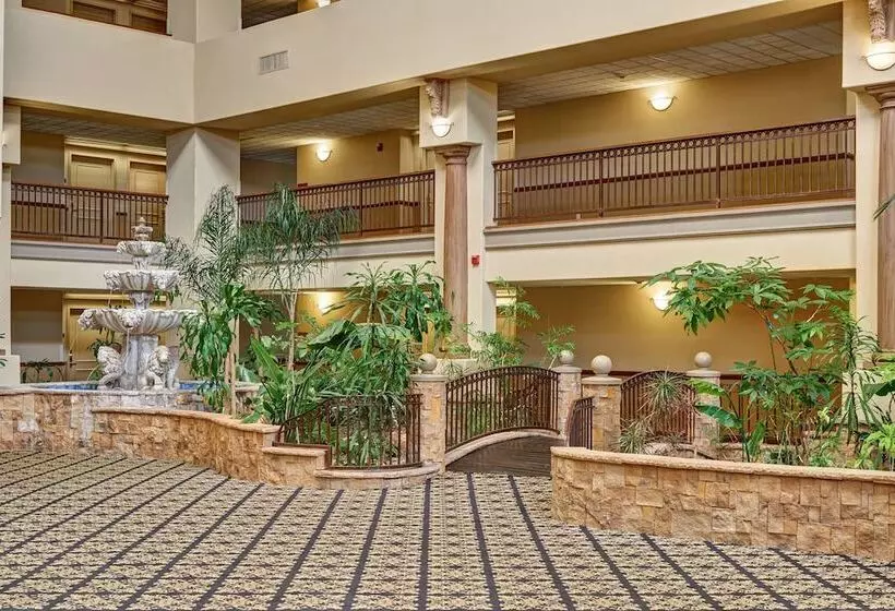 Radisson Hotel El Paso Airport