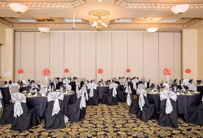 Radisson Hotel El Paso Airport