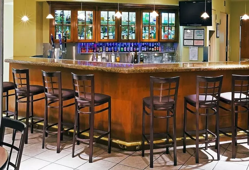 Radisson Hotel El Paso Airport