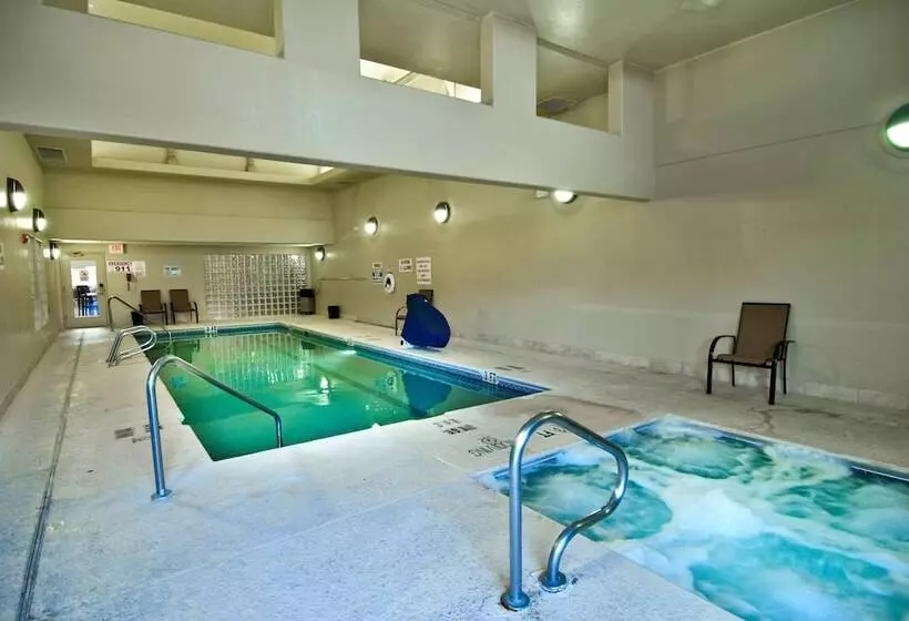 Radisson Hotel El Paso Airport