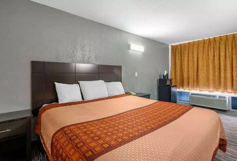 בית מלון כפרי Rodeway Inn Clearwaterlargo