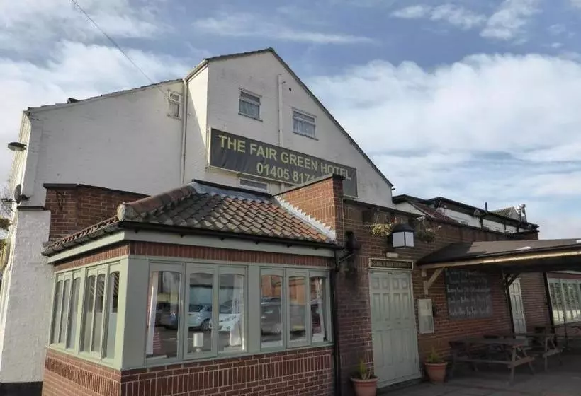 בית מלון כפרי The Fair Green