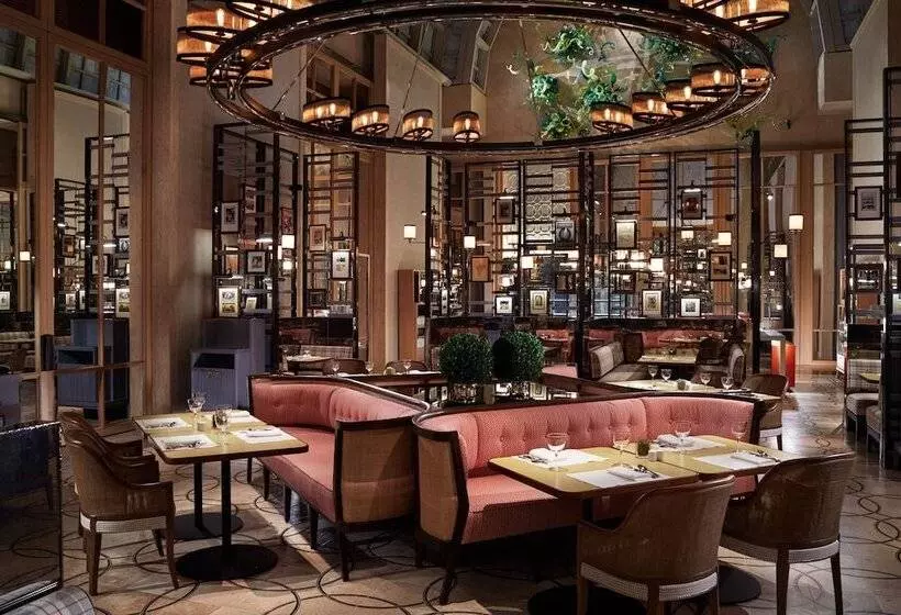 هتل The Ritzcarlton, Millenia Singapore
