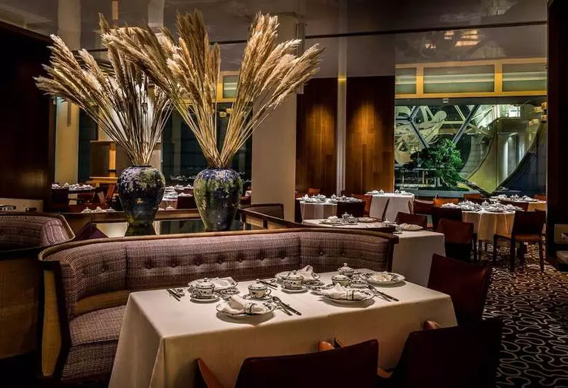 هتل The Ritzcarlton, Millenia Singapore