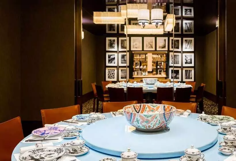 هتل The Ritzcarlton, Millenia Singapore