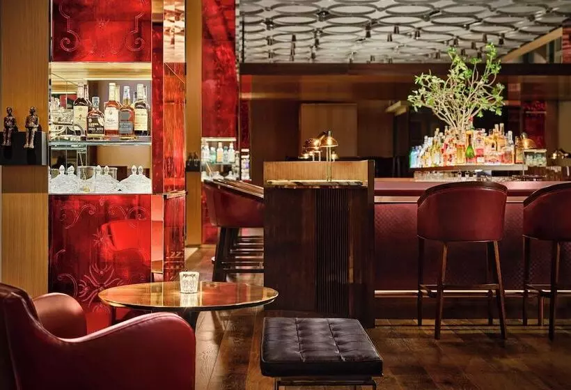 هتل The Ritzcarlton, Millenia Singapore