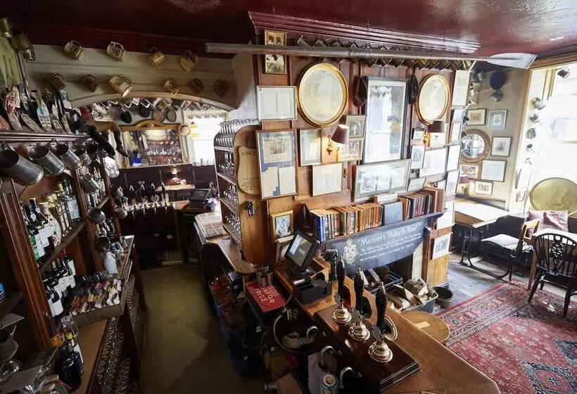 ホテル Wykeham Arms