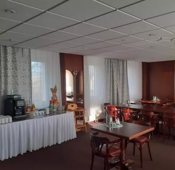 Hotelli Zum Mückenberger Hof