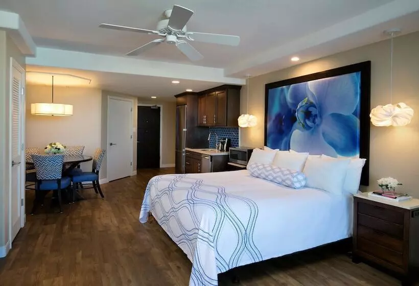 Lido Beach Resort  Sarasota