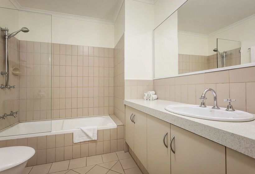 Best Western Northbridge Apartments