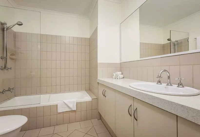 Best Western Northbridge Apartments