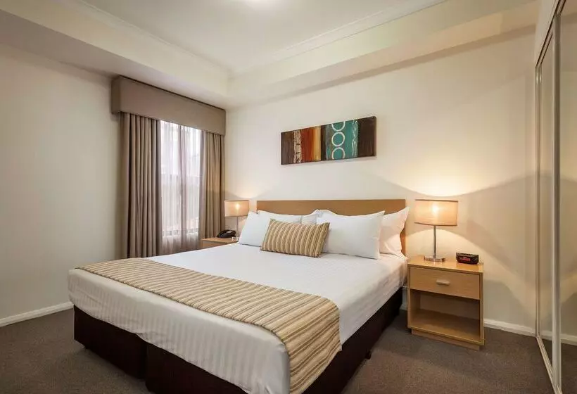 Best Western Northbridge Apartments