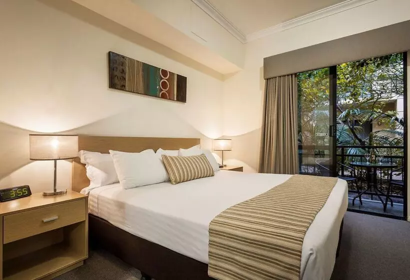 Best Western Northbridge Apartments