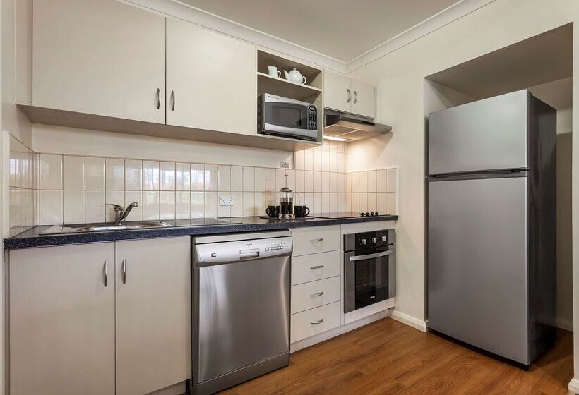 Best Western Northbridge Apartments