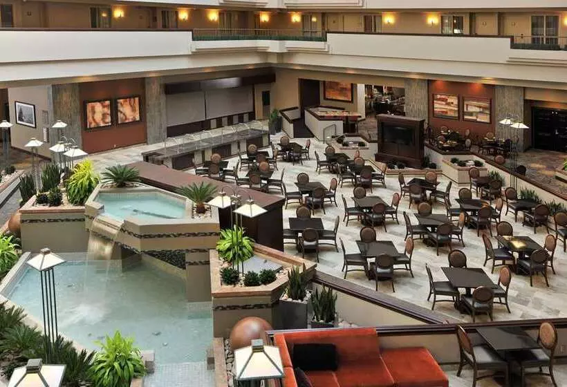 Embassy Suites Hotel Des Moines Downtown
