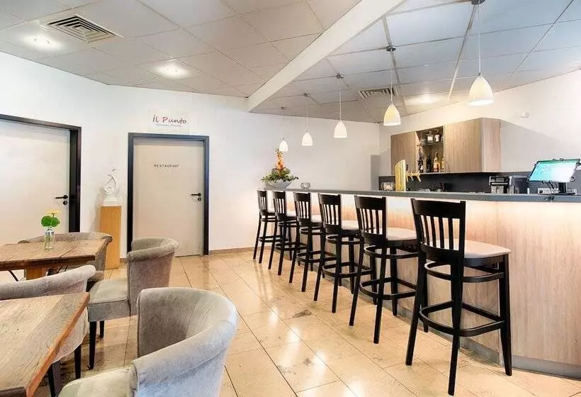 Achat Hotel Stuttgart Zuffenhausen