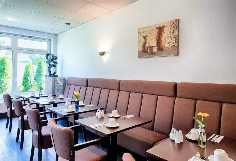 Achat Hotel Stuttgart Zuffenhausen