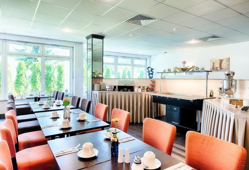 Achat Hotel Stuttgart Zuffenhausen