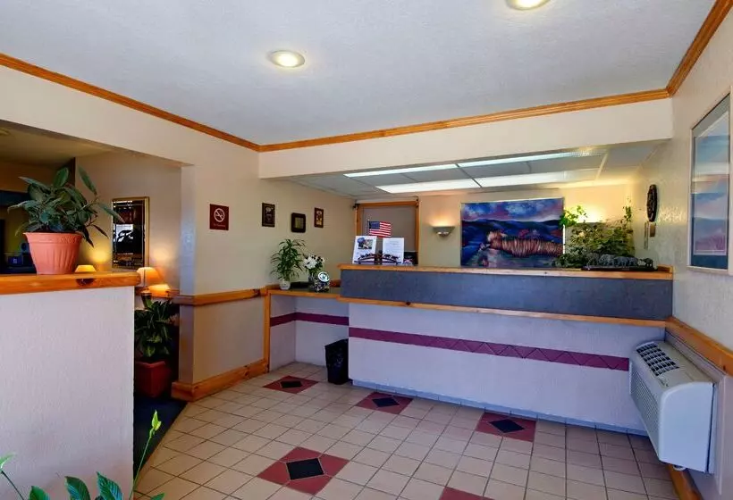 هتل Americas Best Value Inn Garden City