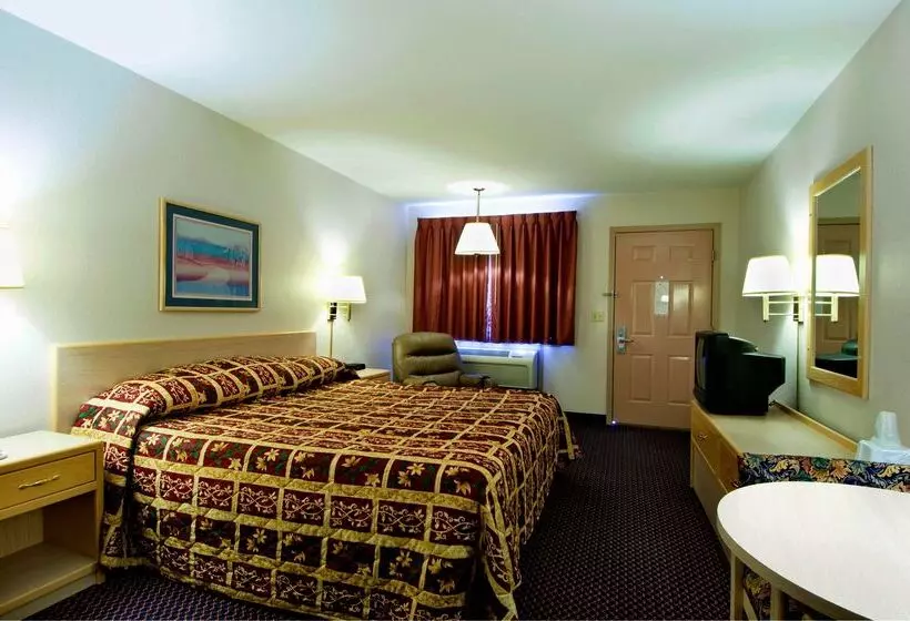 هتل Americas Best Value Inn Garden City