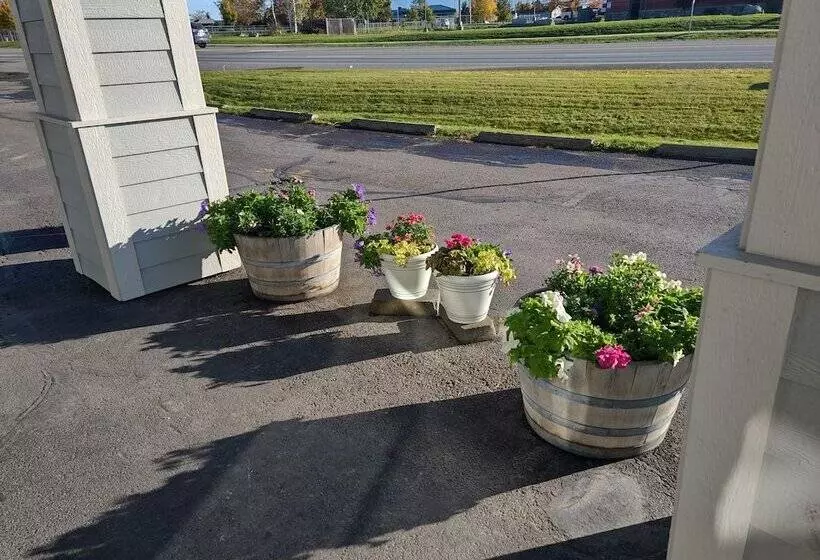 هتل Americas Best Value Inn Kalispell