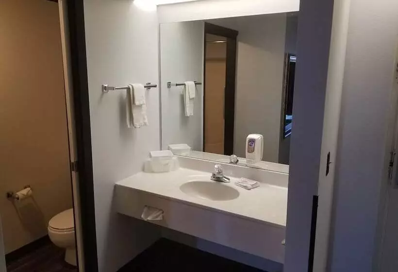 هتل Americas Best Value Inn Kalispell