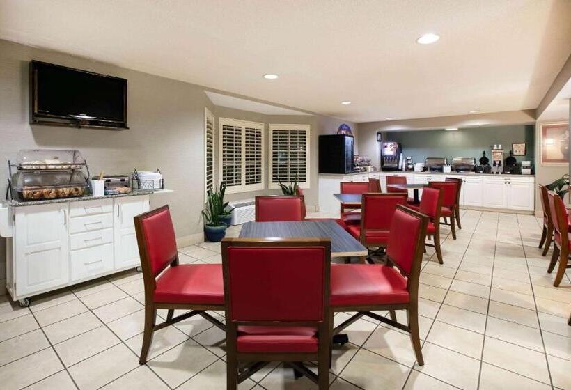 호텔 Baymont Inn & Suites Braselton