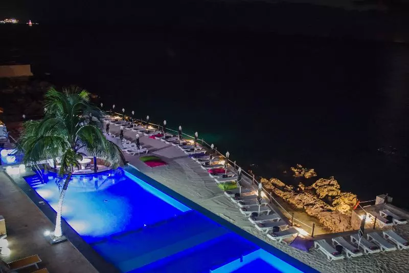 Coral Princess Hotel & Dive Resort