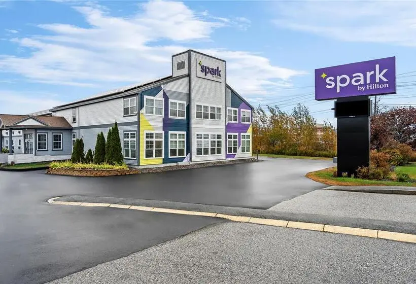 Hotelli Days Inn By Wyndham Airport/maine Mall