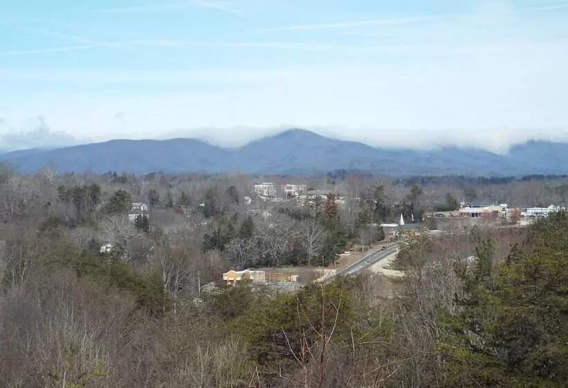 호텔 Days Inn By Wyndham Dahlonega University Area
