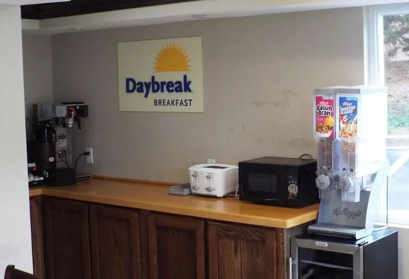 호텔 Days Inn By Wyndham Dahlonega University Area