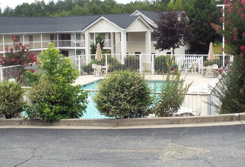 Szálloda Days Inn By Wyndham Dahlonega University Area