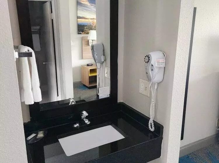 호텔 Days Inn By Wyndham Dahlonega University Area