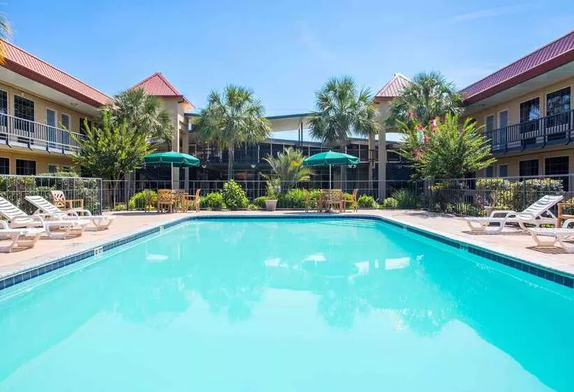 酒店 Days Inn By Wyndham Leesville