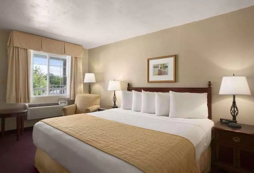 هتل Days Inn By Wyndham Montrose