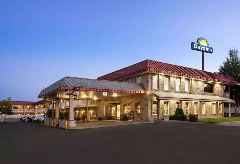 هتل Days Inn By Wyndham Montrose