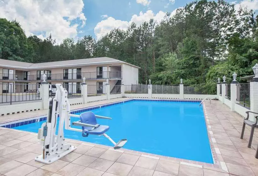 Отель Days Inn By Wyndham Newton Ms/i 20