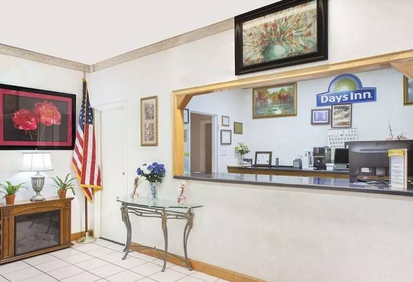 Отель Days Inn By Wyndham Newton Ms/i 20