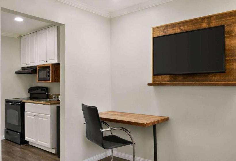 فندق Days Inn & Suites By Wyndham San Diego Sdsu