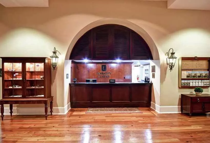 ホテル Embassy Suites By Hilton Charleston Historic District
