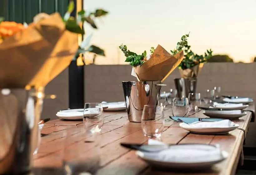 Отель Geraldton Motor Inn