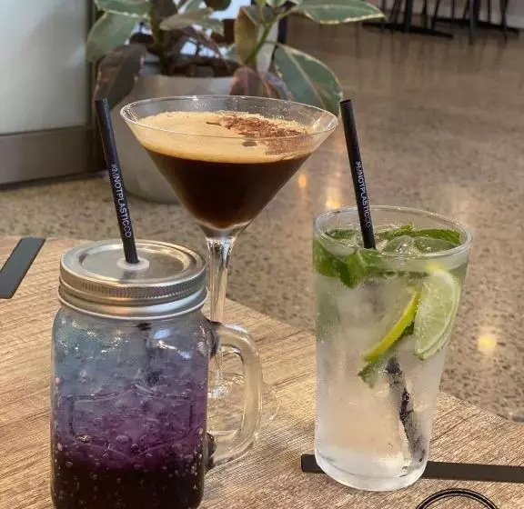 Отель Geraldton Motor Inn