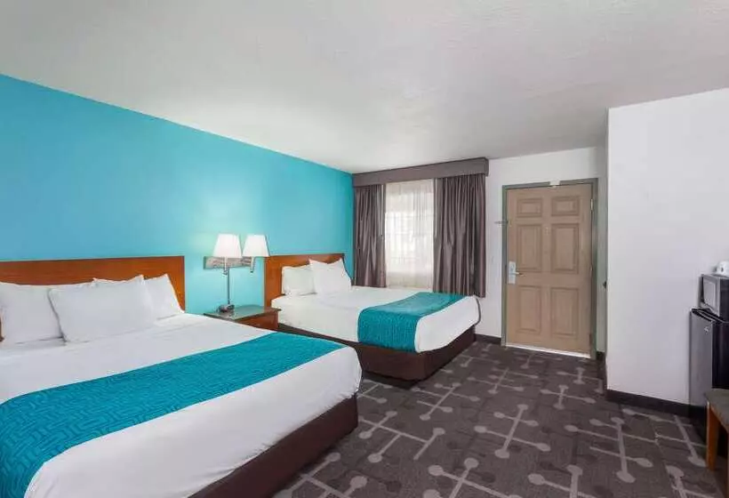 호텔 Howard Johnson By Wyndham National City/san Diego South