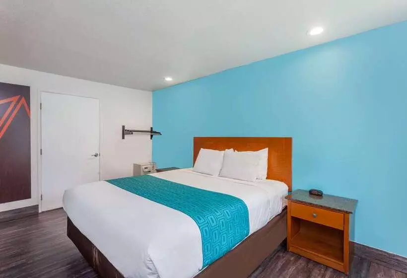 호텔 Howard Johnson By Wyndham National City/san Diego South