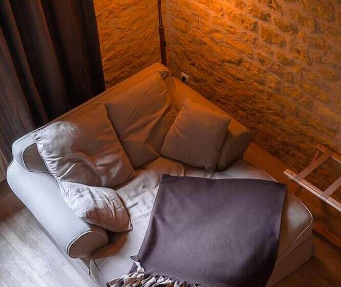 فندق Hôtel La Grappe D Or