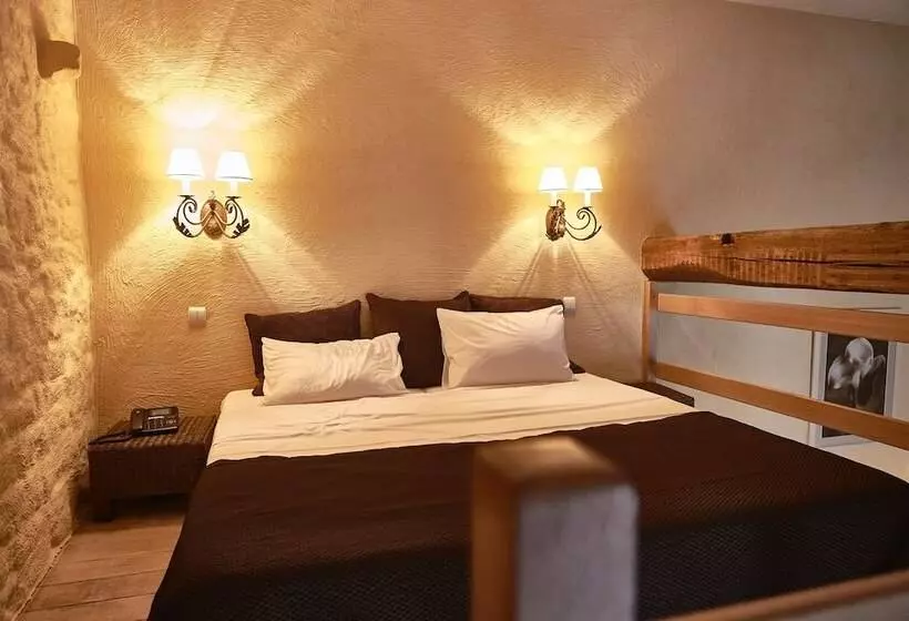 ホテル Hôtel La Grappe D Or