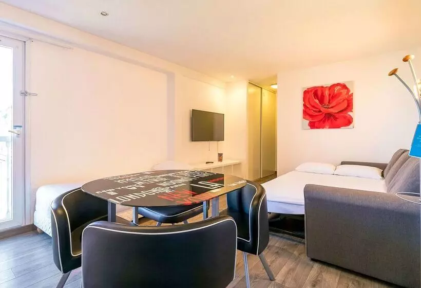 호텔 Hôtel Dijon Sud Longvic